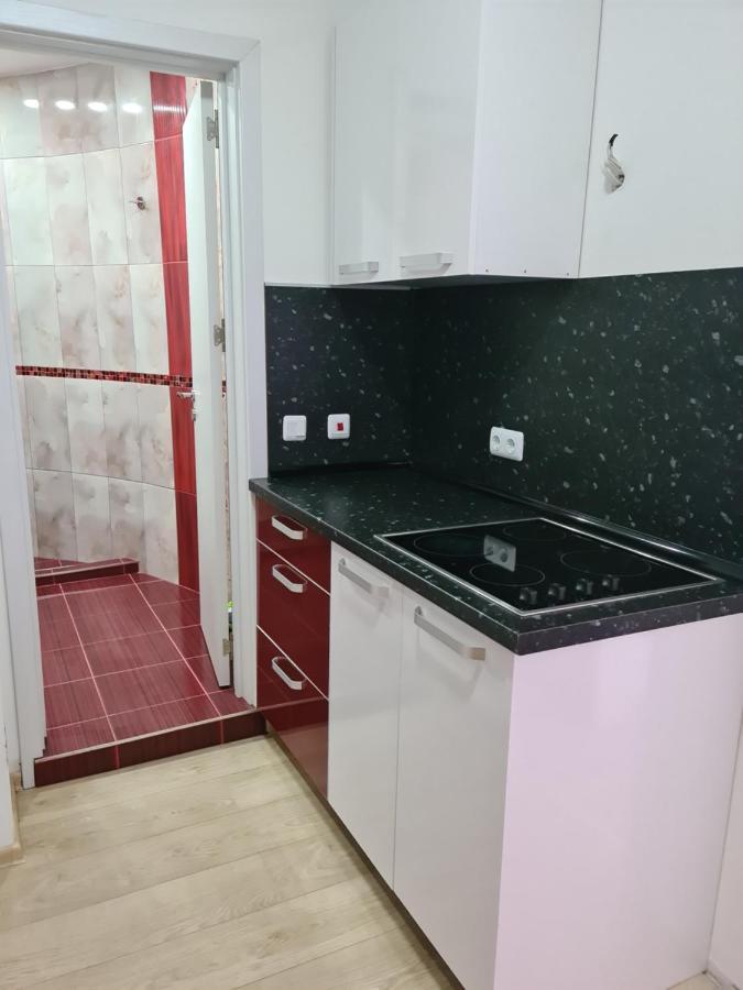 Rose Studio Apartment Бургас Екстериор снимка